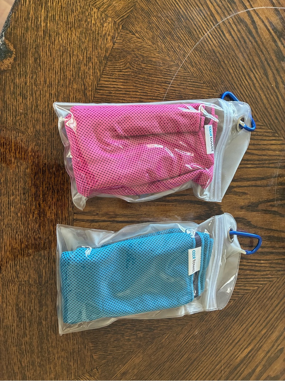 Cooling Towels 2 Pack - Pink and Blue